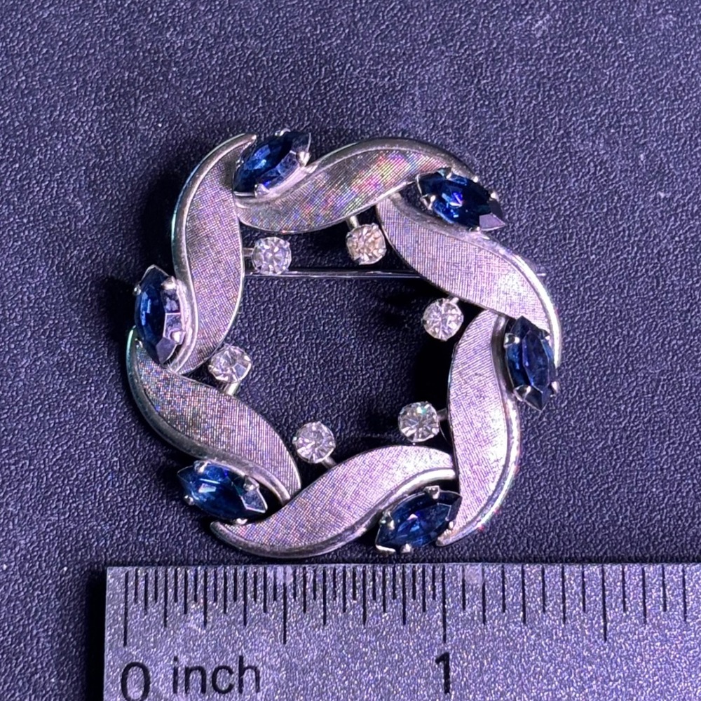 Van Dell Sterling Silver Wreath Brooch Blue Marquise Rhinestones Vintage Pin SS4 - Picture 3 of 4